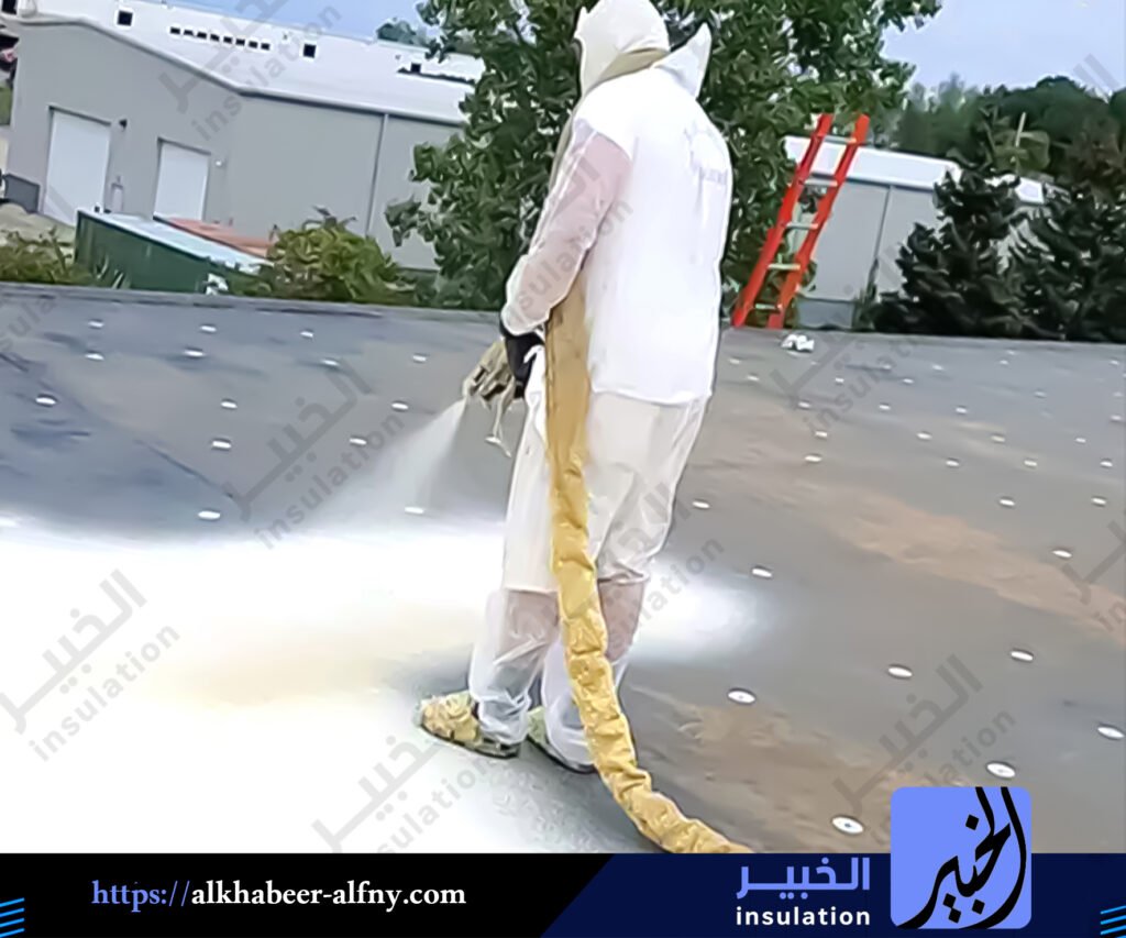 شركة عزل فوم في الأسياح | عزل حراري واسطح مضمون   فريق مدرب على أعلى مستوى بالأسياح